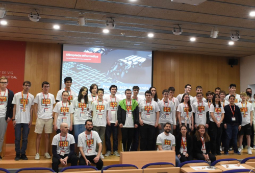 Conferencia del president de TICOsona a l'acte de benvinguda de l'Olimpiada d'Informàtica Catalana 2024 a la UVIC